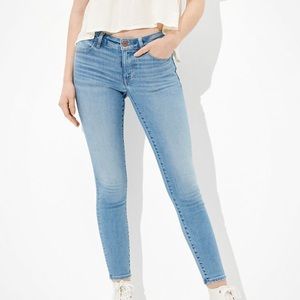American Eagle Light Wash Jegging Jeans